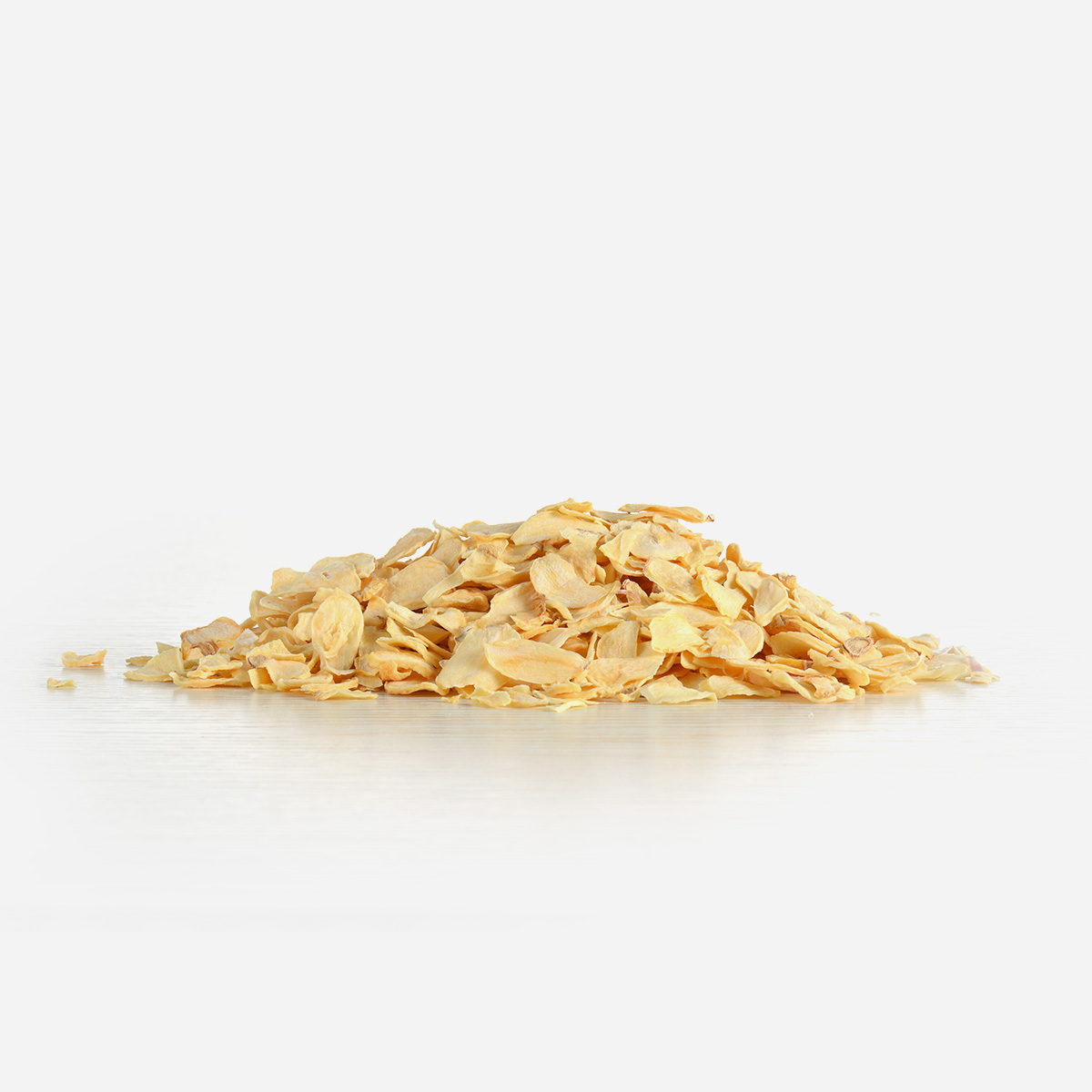 Dehydrated garlic flakes with stem JNF Natural Ingredients